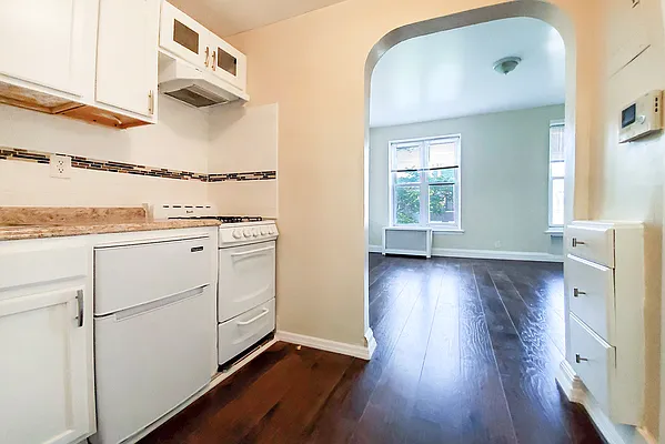 Rented by Warburg | media 7