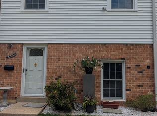 6382 8th Cir, Alexandria, VA 22312