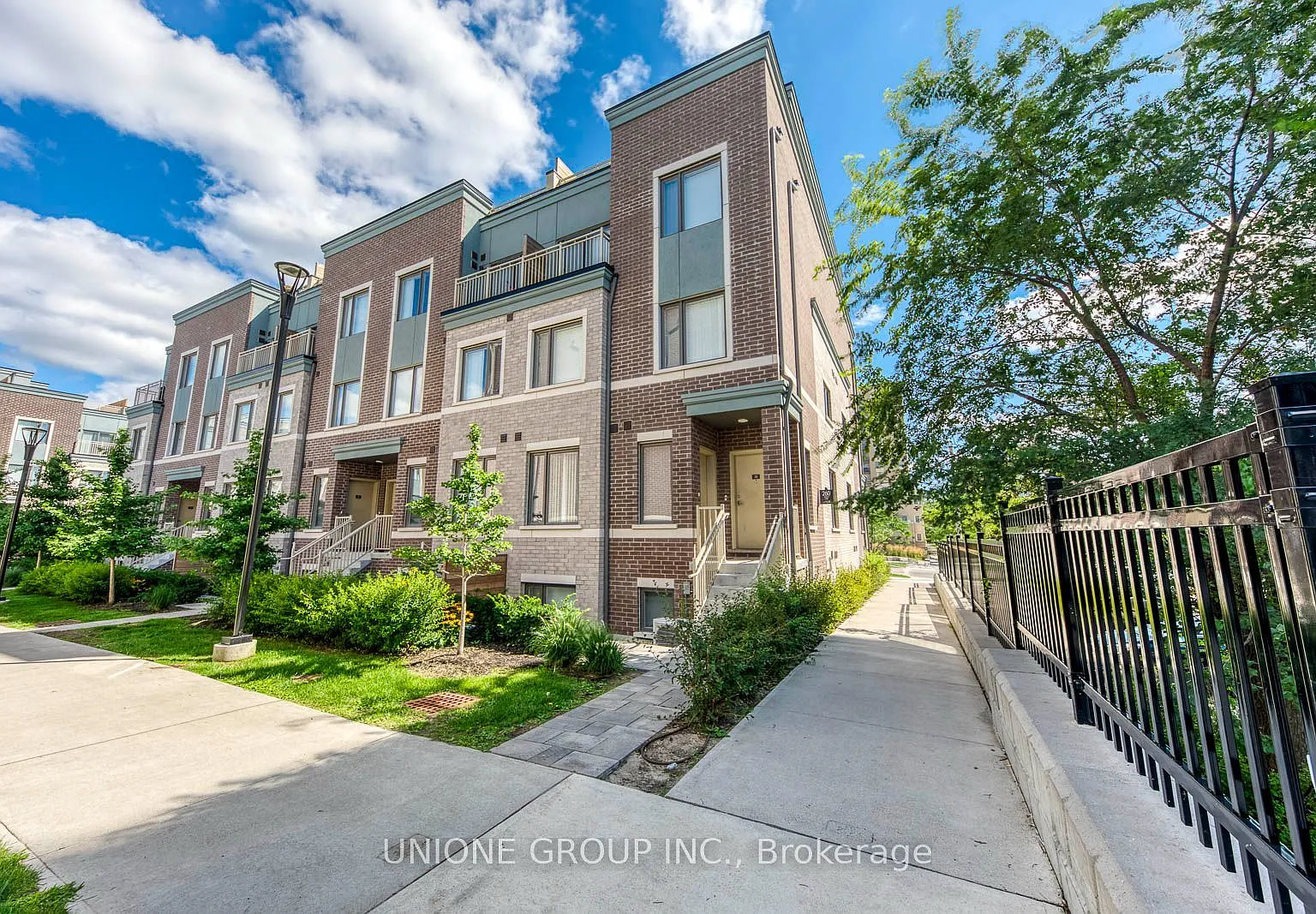 2 bed, $2,900 — Photo 1