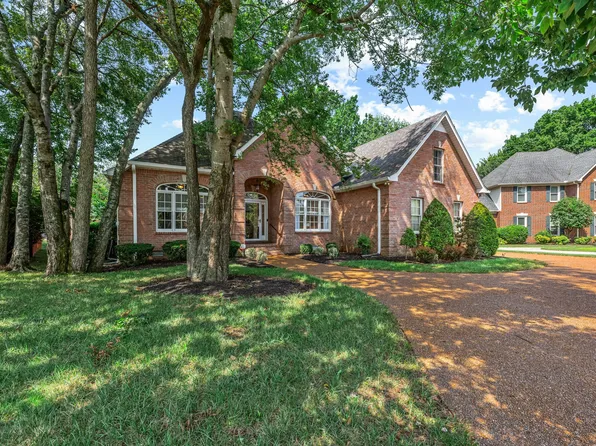 2714 Crazy Horse, Murfreesboro, TN 37127