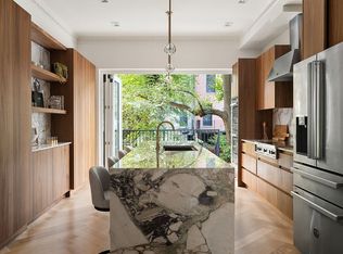 The Harlem Belle, New York, NY 10030