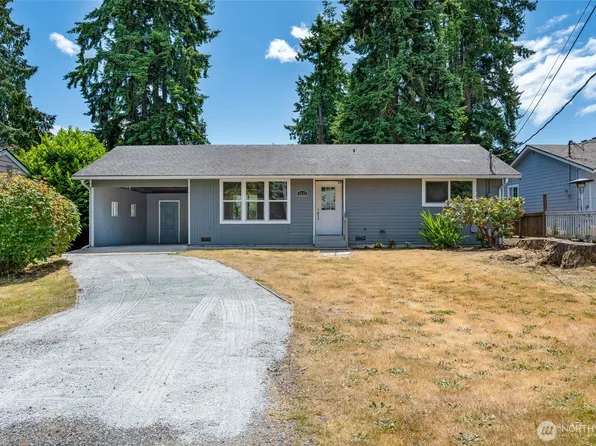 5822 202nd Street SW, Lynnwood, WA 98036