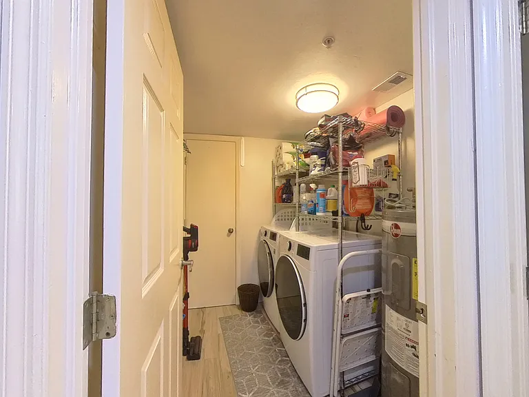 9901 Sunset Cove Ln #222 — Photo 8