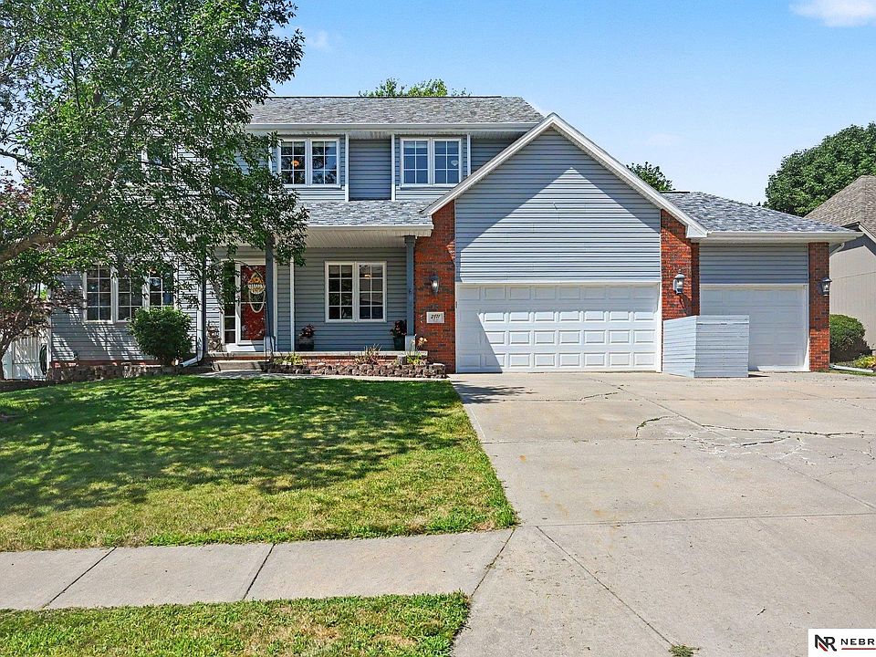 1st image of 2811 Leigh Ln