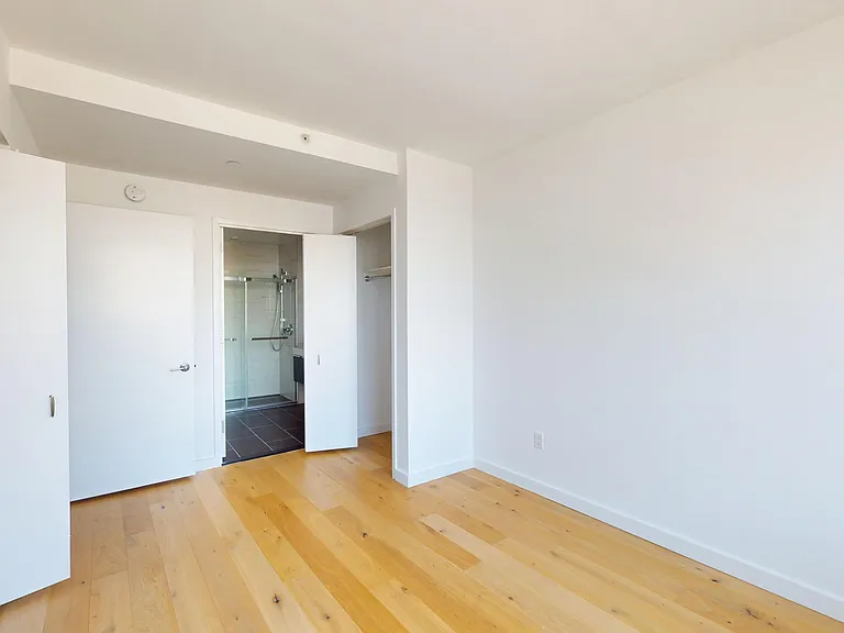 14474 Northern Blvd #7T — Photo 11