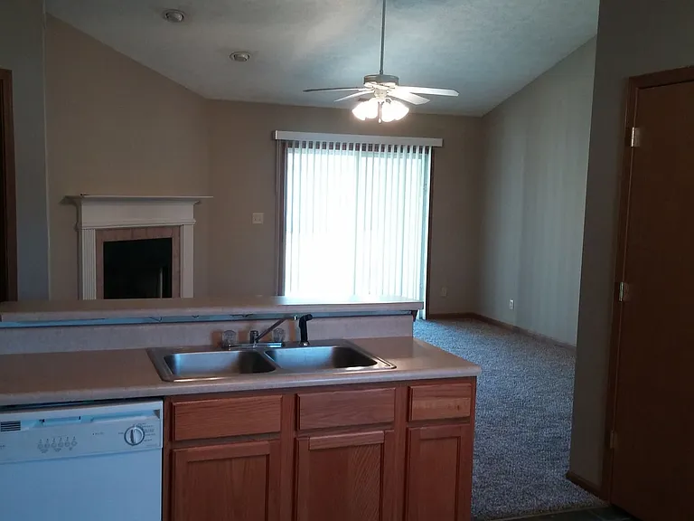 3230 Mendel Dr — Photo 2