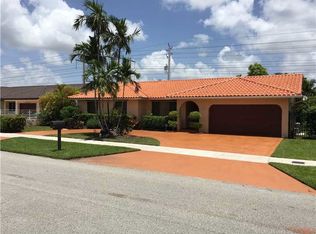 37 SW 136th Pl, Miami, FL 33184