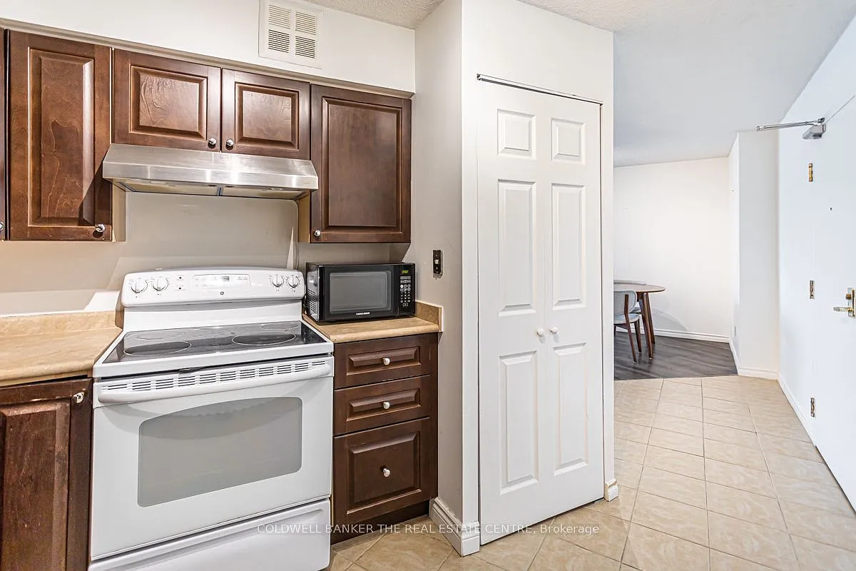 1 bed, $2,400 — Photo 4