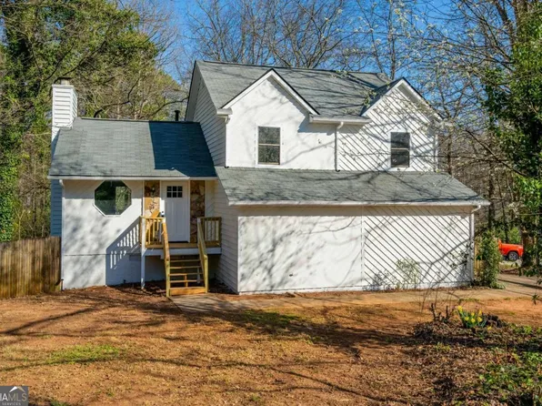 1130 Ashbrook Dr, Lawrenceville, GA 30043