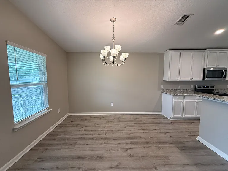 3480 Blaney Dr — Photo 6