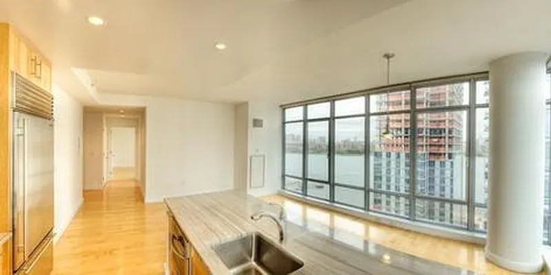 Rented by Compass | media 20
