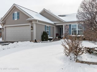 13821 Chestnut Ln, Huntley, IL 60142