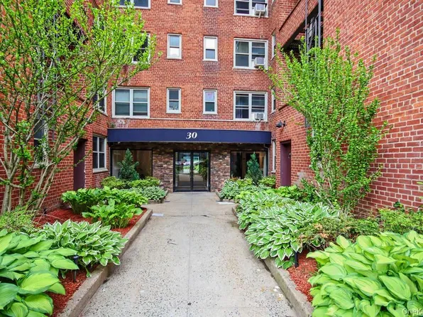 30 N Broadway #4F, White Plains, NY 10601