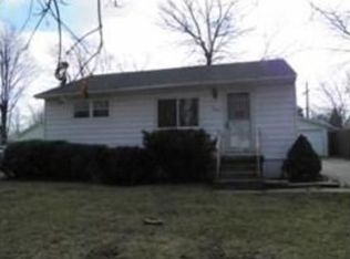 2627 Mohawk Rd, Waukegan, IL 60087