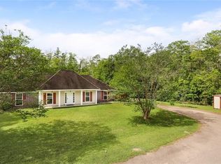 28320 Ridge Ln, Springfield, LA 70462