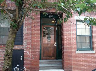 20 Thacher St #4, Boston, MA 02113