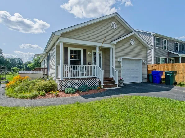 126 Ambrose St, Springfield, MA 01109