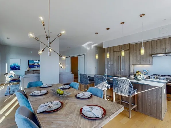 10 Shipyard Dr Unit 313, Hingham, MA 02043