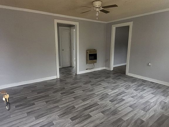 2nd image of 111 Circle Dr