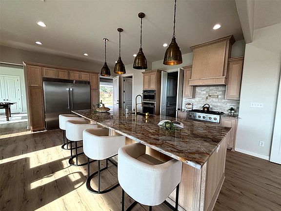 5th image of 9219 Prairie Meadow Ln