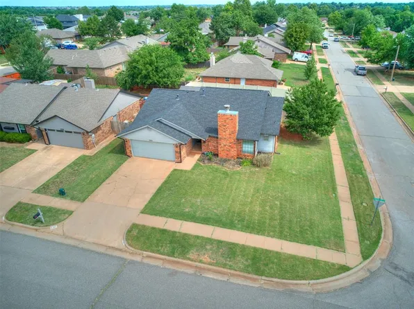 2901 Summer Set Trl, Edmond, OK 73012