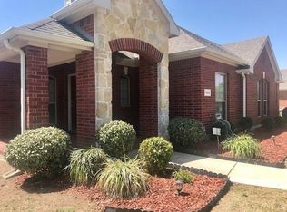1302 Turnbridge Dr, Glenn Heights, TX 75154