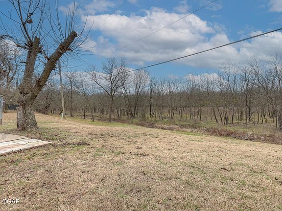 5th image of 1015 Quail Creek Dr