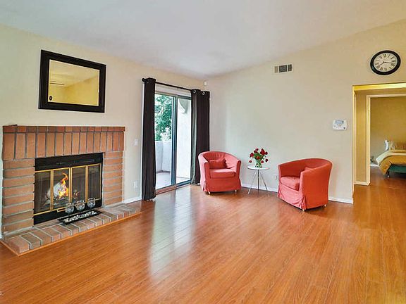 5th image of 7105 Woodlake Ave Unit F