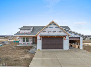 3022 29th Ave W, Williston, ND 58801