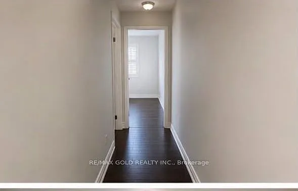 765 Millworks Cres — Photo 6