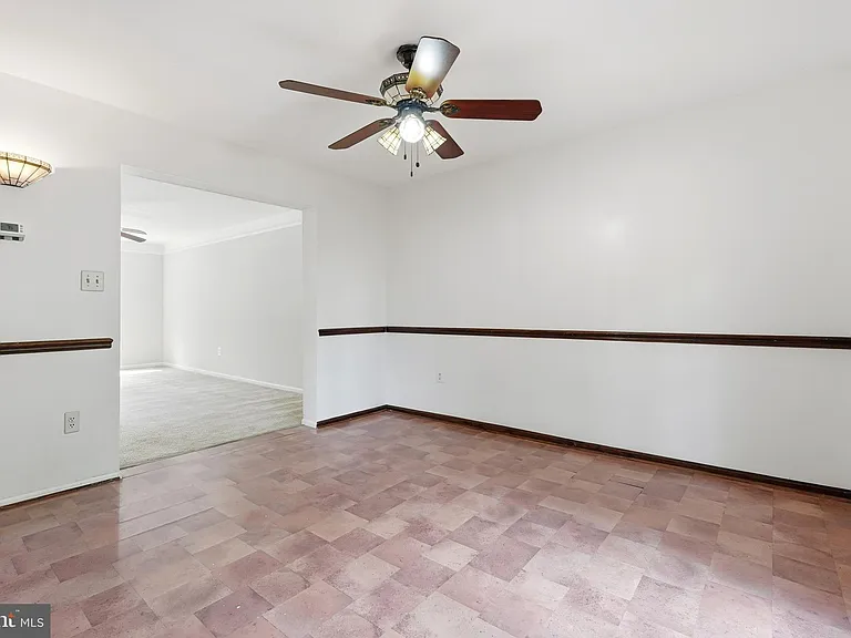 8031 Sleepy View Ln — Photo 15