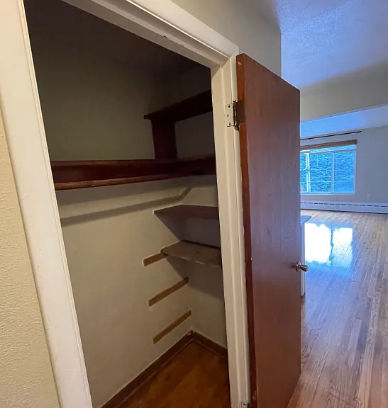 3900 S Hudson St — Photo 8