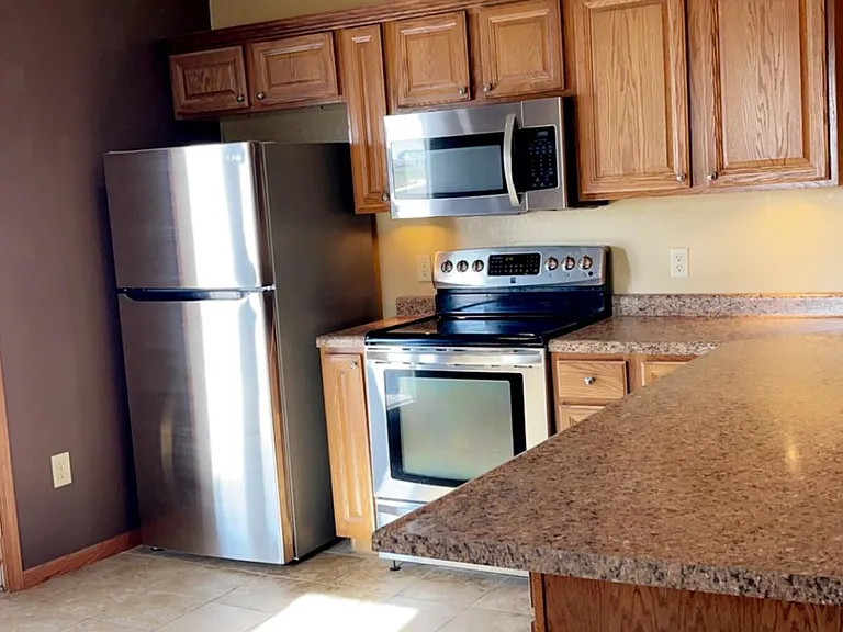 510 S Main St — Photo 12