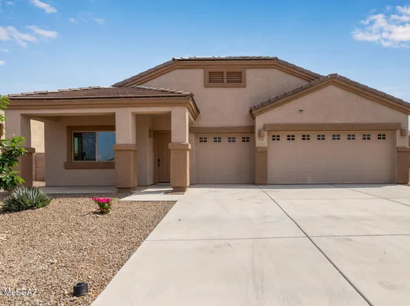 310 W Herschel H Hobbs Pl, Vail, AZ 85641