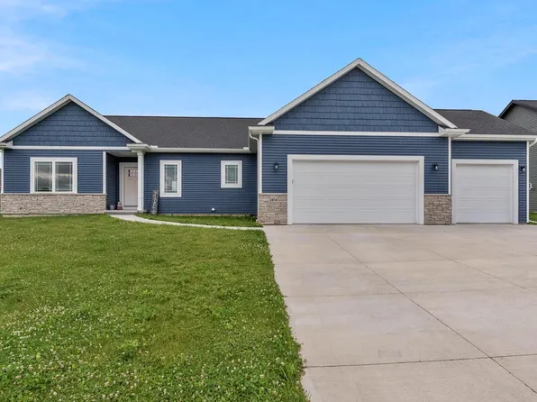 1074 Crystal LANE, Mayville, WI 53050