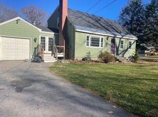 51 Drakeside Rd, Hampton, NH 03842