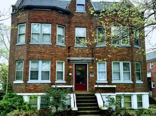 4323 Southern Pkwy #102, Louisville, KY 40214
