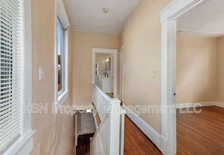 1921 Reynolds St — Photo 34
