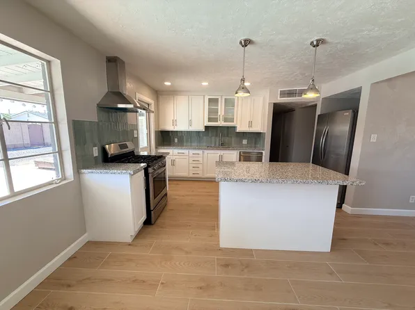 6913 E Latham St, Scottsdale, AZ 85257