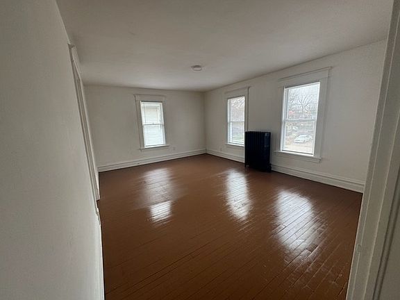 2nd image of 320 W Vine St #1