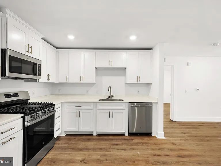2307 Prince Hall Dr — Photo 15