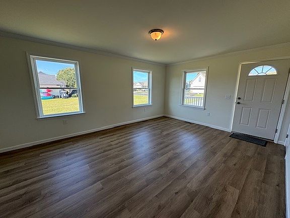 3rd image of 2217 Captains Corridor