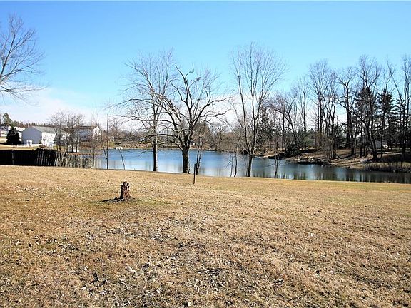 2nd image of 1820 Myers Dr