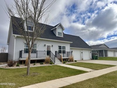 2411 12th Ave NE, Watertown, SD, 57201