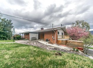 1 Bingham Ct, Johnson City, TN 37604