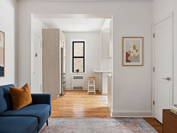 2nd image of 300 Ocean Pkwy APT 3P