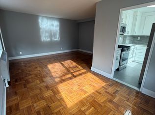 (Undisclosed Address), Fresh Meadows, NY 11365