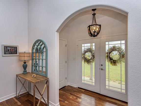 5th image of 163 Arbor Hill Way