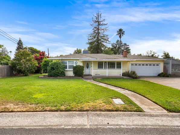 2661 Foothill Dr, Carmichael, CA 95608