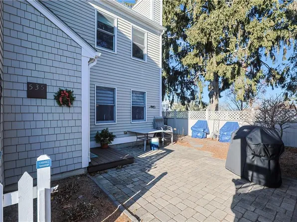 535 High Meadow Ct #535, Bristol, RI 02809